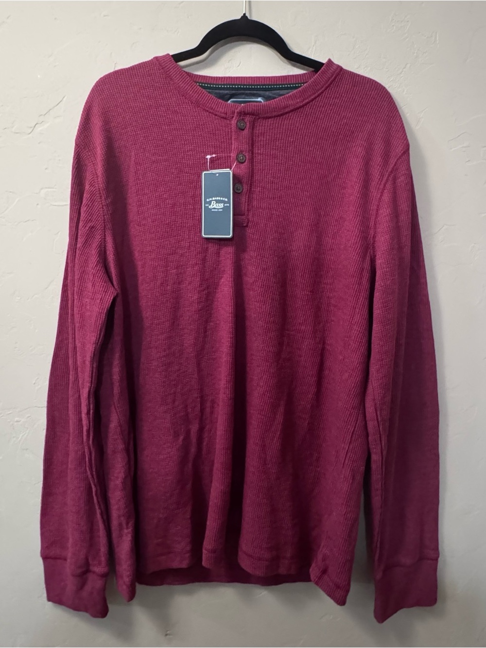 G.H. Bass & Co. Long-Sleeve Henley - Wine